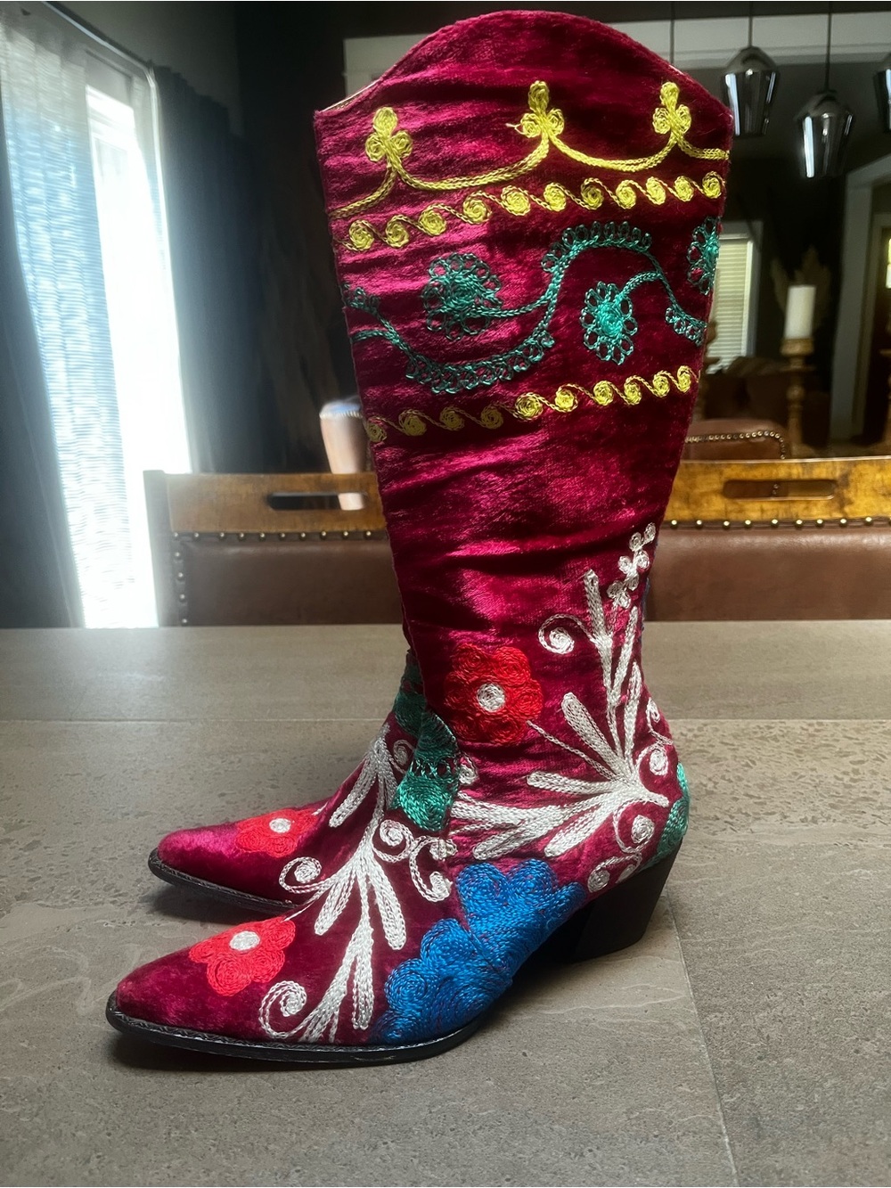 Vintage Artemis Arte Red Velvet Boots Floral Applique Size 39 - Picture 5 of 9